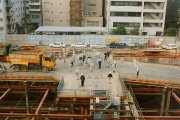 092  Tokyo - Akasaka   morning exercises at a building site.JPG